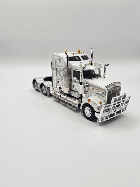 White Kenworth Prime Mover